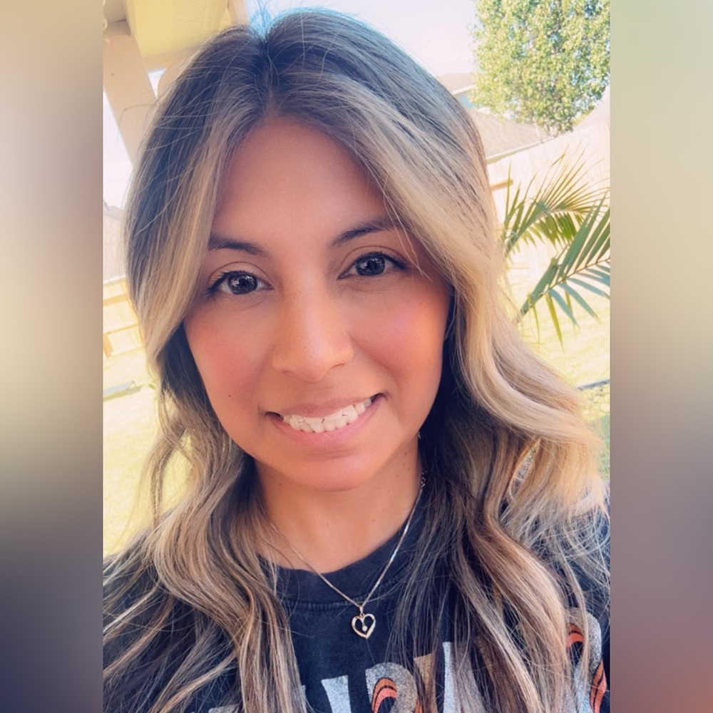 Meet your Posher, Alicia